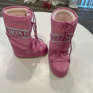Moon Boot Vibrant Pink Winter Boots